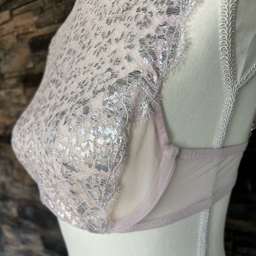 Victoria's Secret Sheer Lace Top in Light Pink - Picture 10 of 14